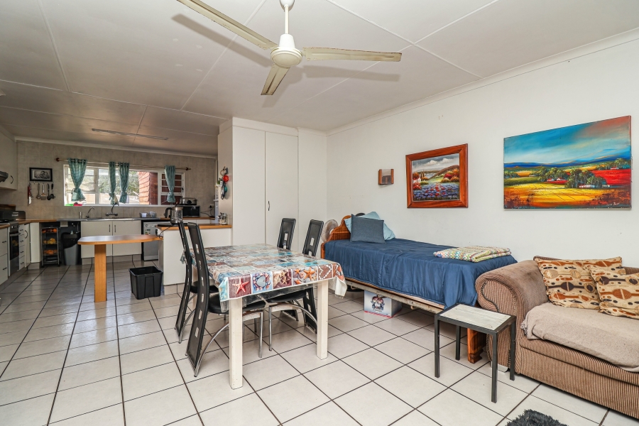 4 Bedroom Property for Sale in Riverside Western Cape